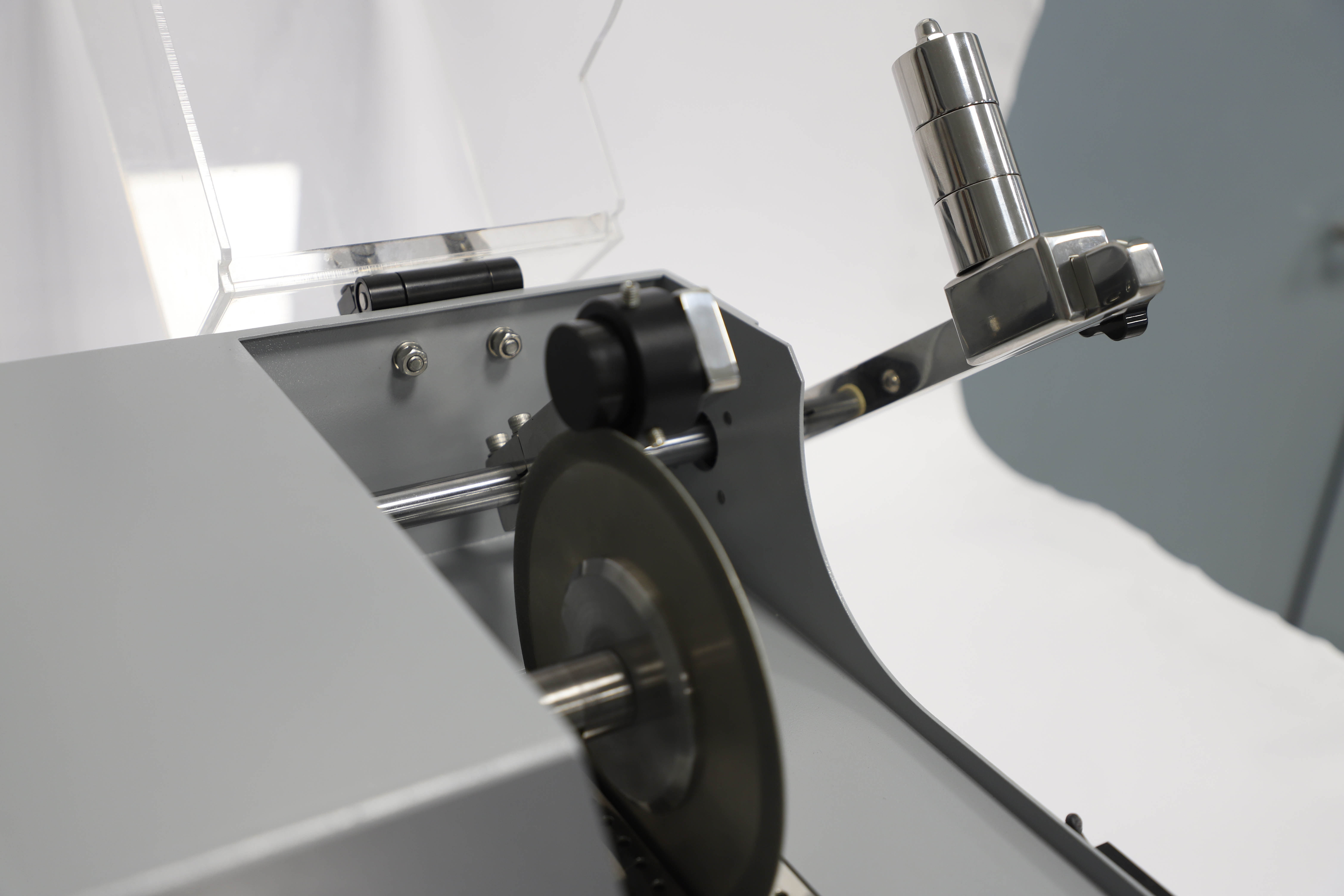 CT - 150A Low-Speed Precision Cutting Machine
